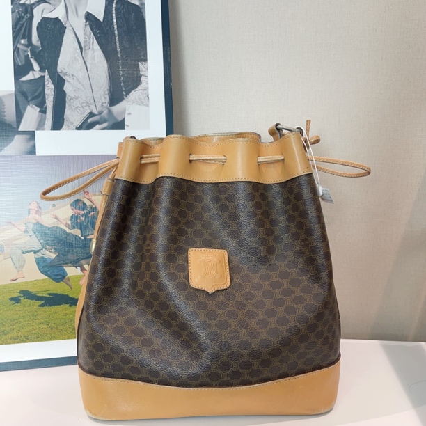 90新 Celine/思琳 兔兔奢/思琳水桶包/240330108