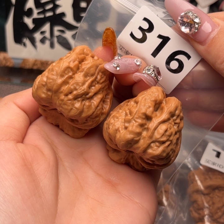 文玩核桃把件夜*蛤蟆