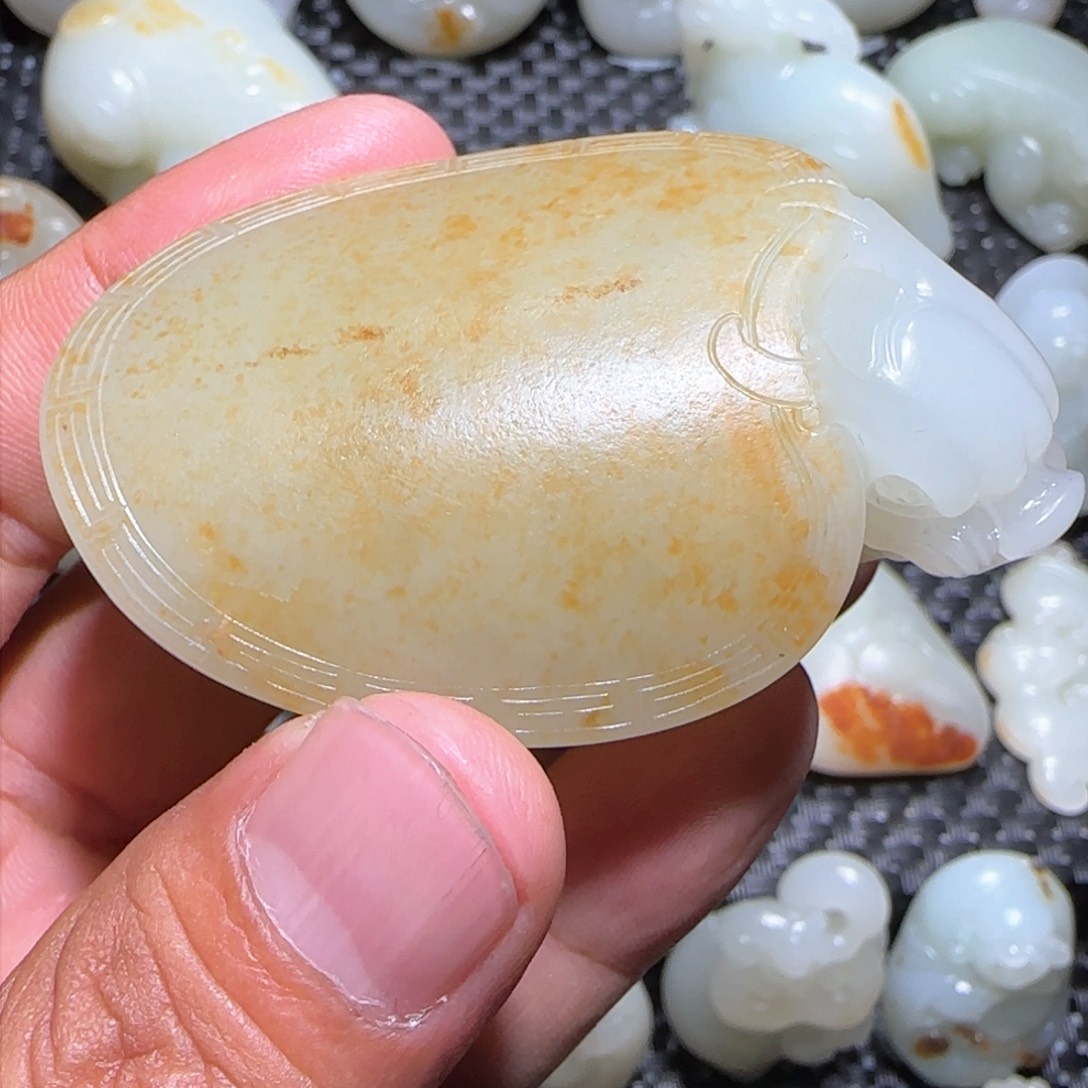 和田玉未镶嵌挂件盛*