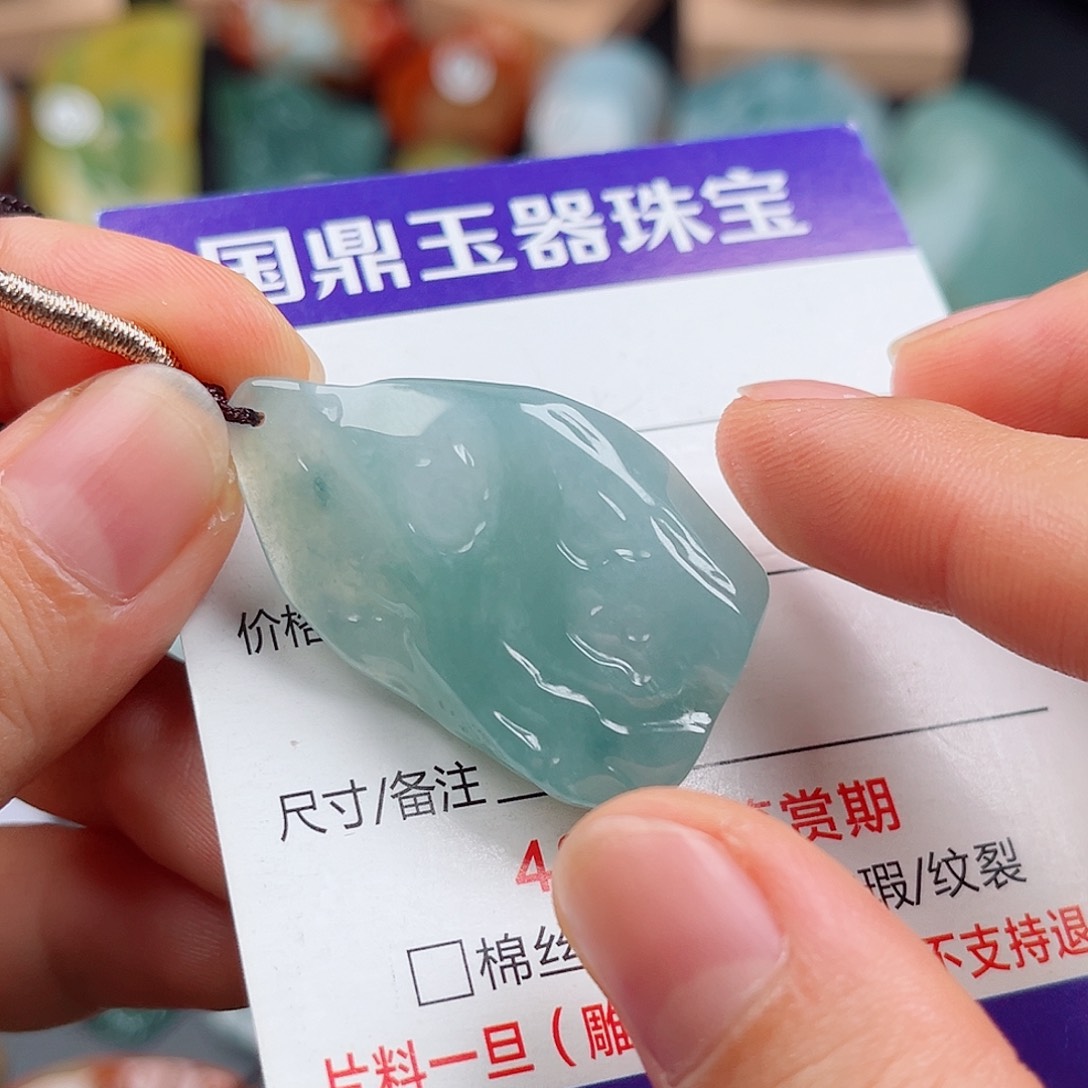 翡翠未镶嵌颈饰翡翠