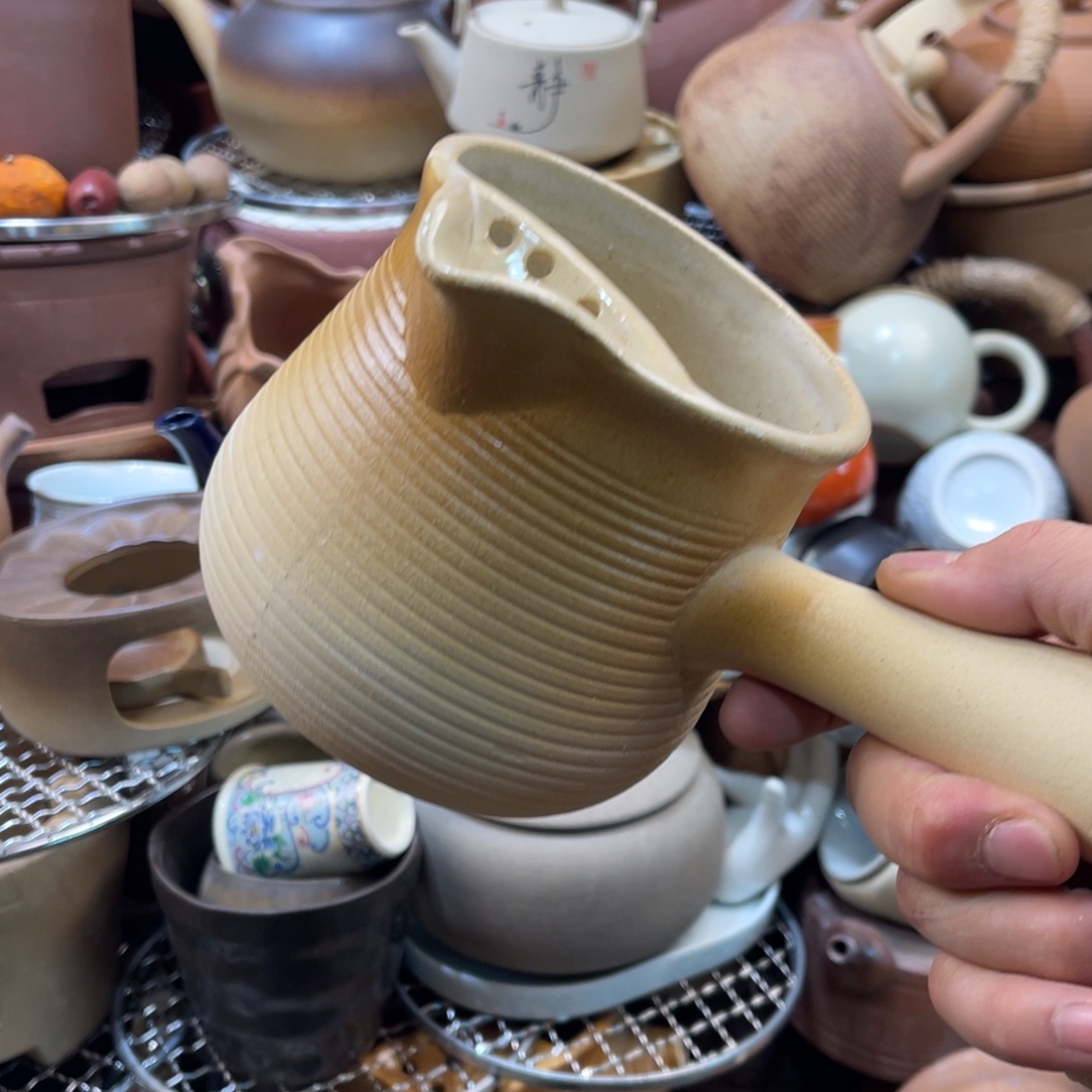 壶陶他是最爱她自己才喜欢