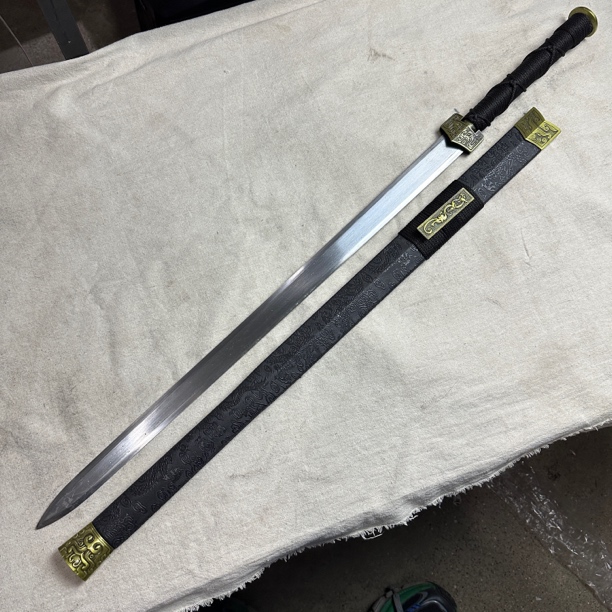 3170。龙泉昊天宝剑高锰钢唐横刀包皮鞘未开刃