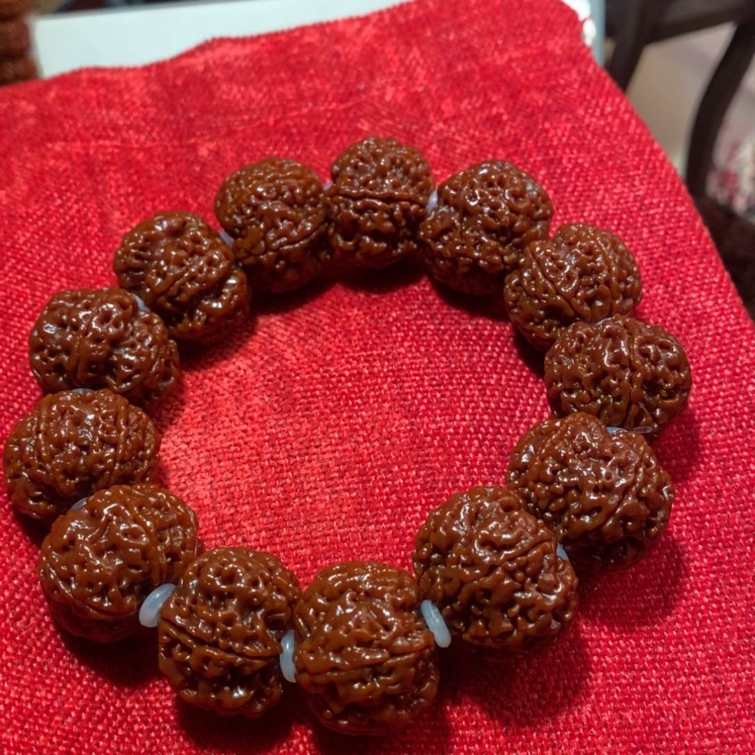 金刚菩提手串过**烟236肉玉华