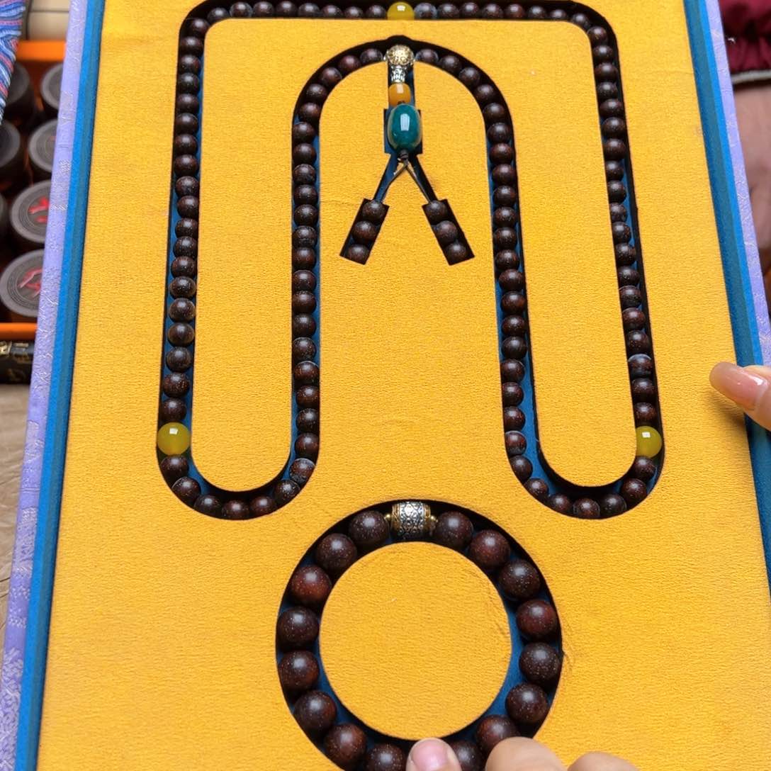 大叶紫檀（黑酸枝木类）