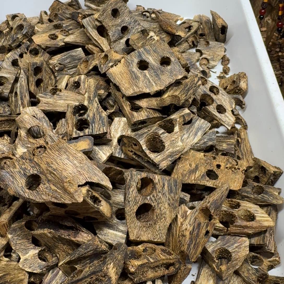 沉香沉香碎屑钻珠料50克