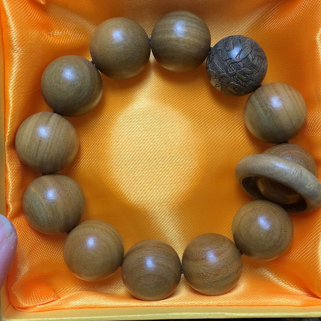 维腊木（绿檀）手串/手链俏*