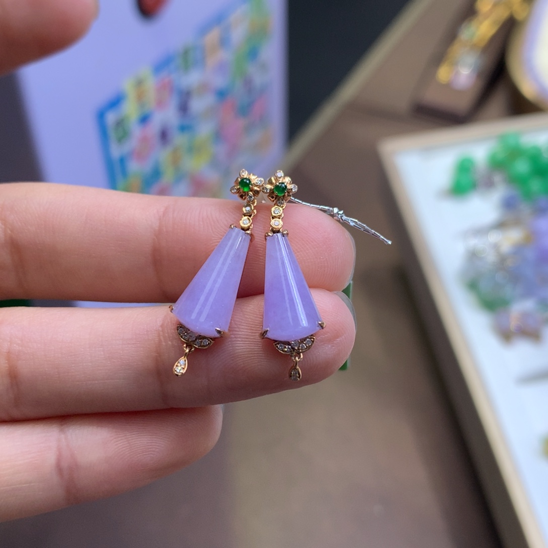 翡翠18K金镶嵌颈饰翡翠