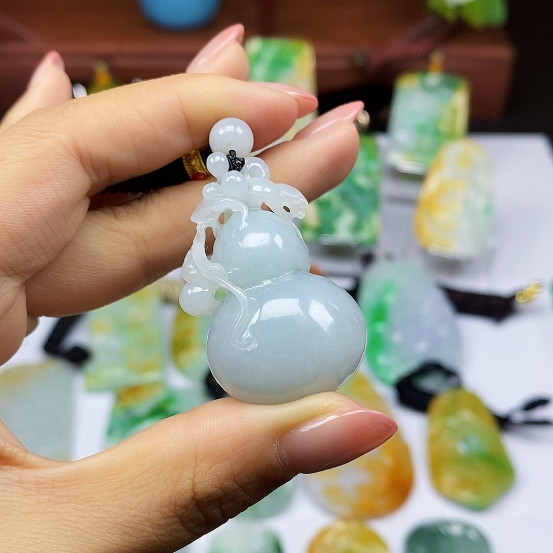 颈饰未镶嵌翡翠天然翡翠A货