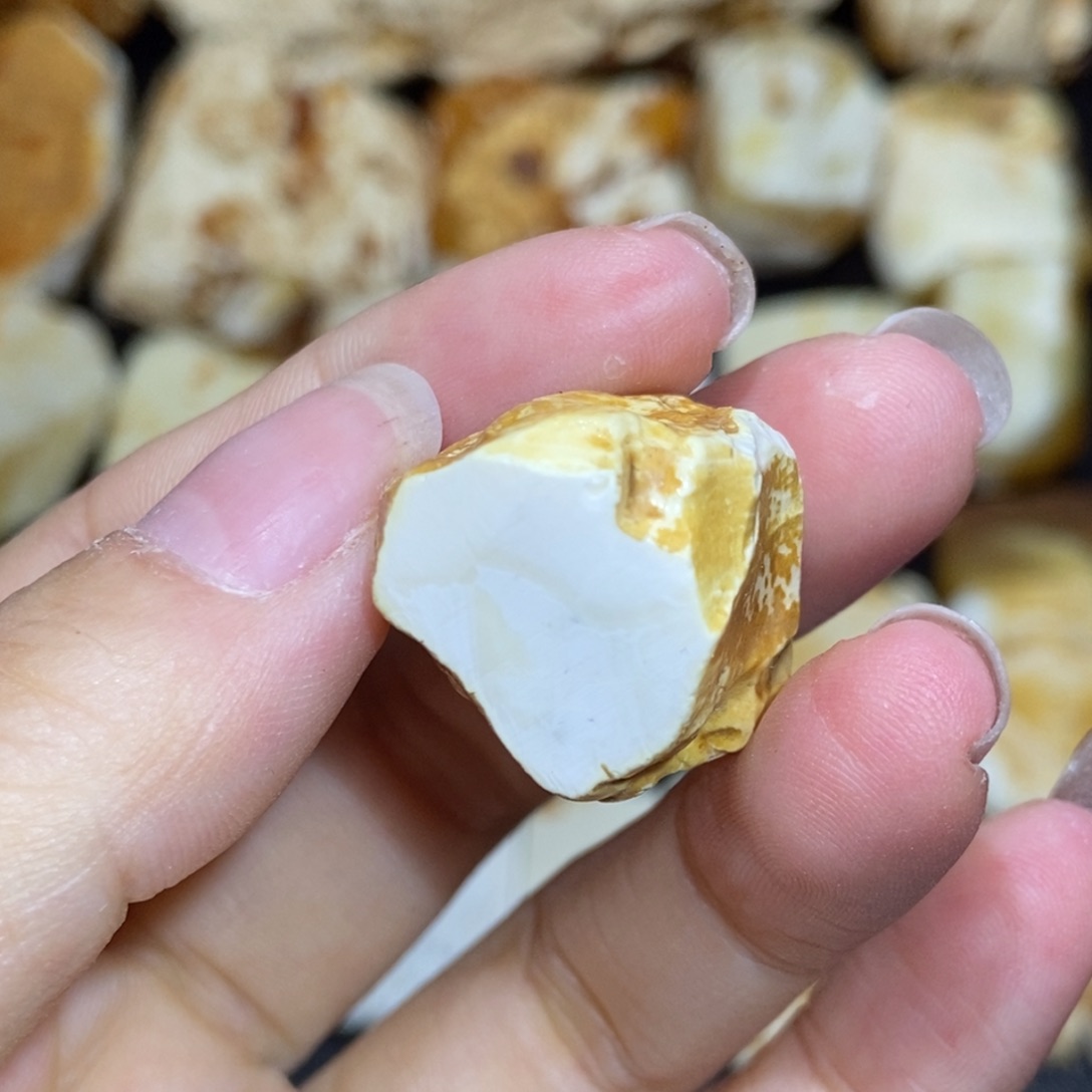 定制琥珀未镶嵌定制