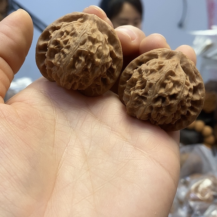 把件文玩核桃38/39宫灯水尖黄