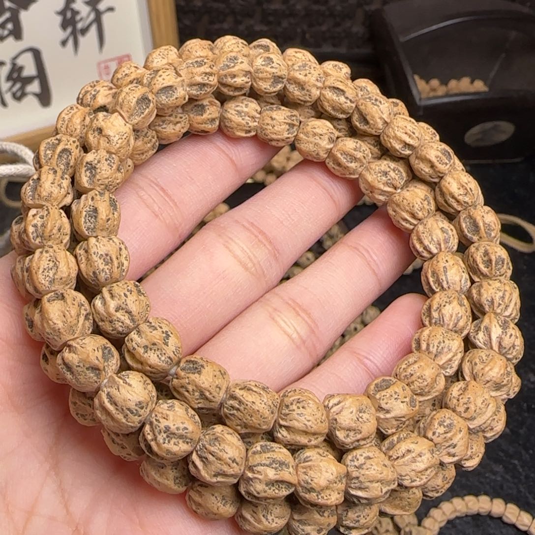 柏香籽/百香籽吊坠?****杀