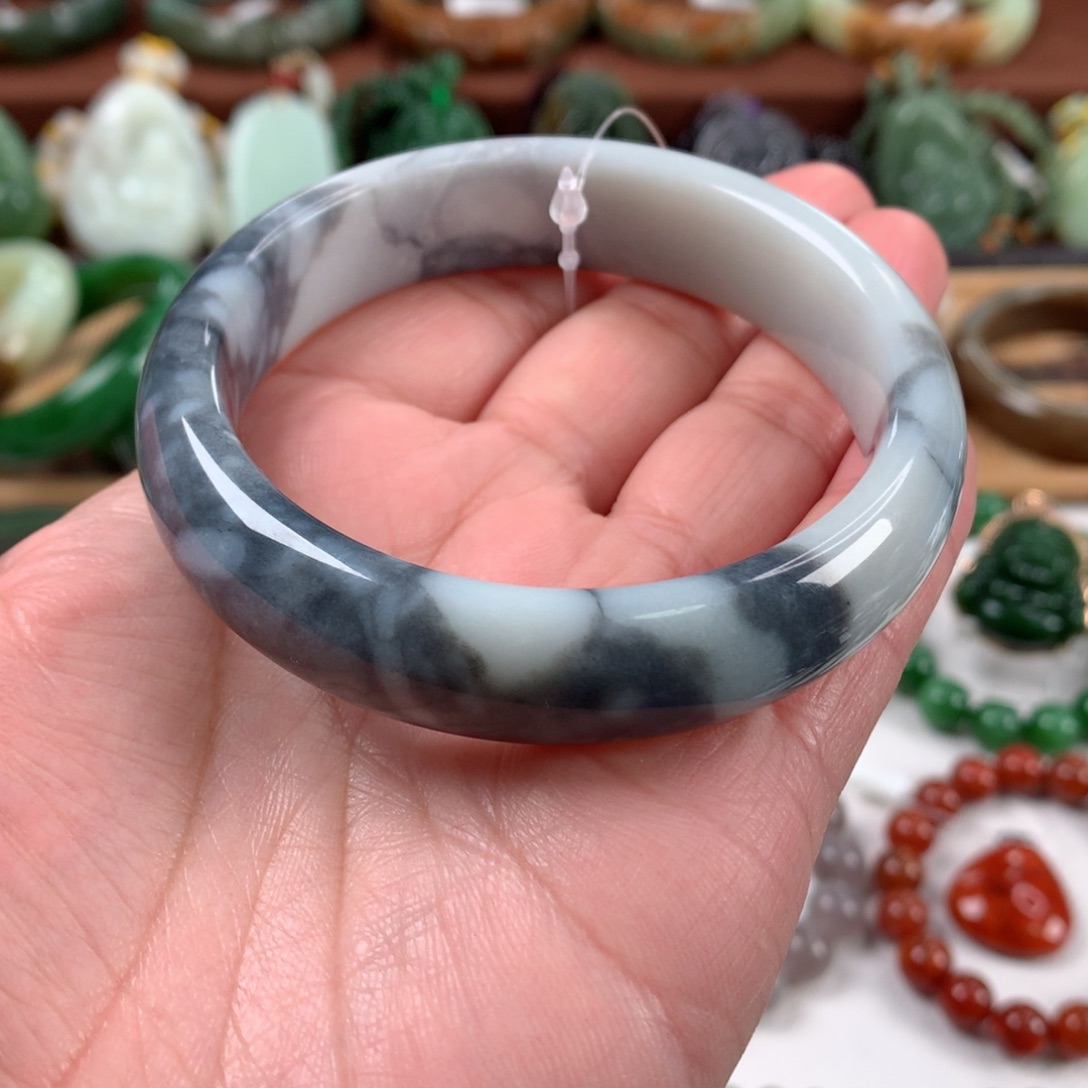 和田玉手镯未镶嵌59_60口径