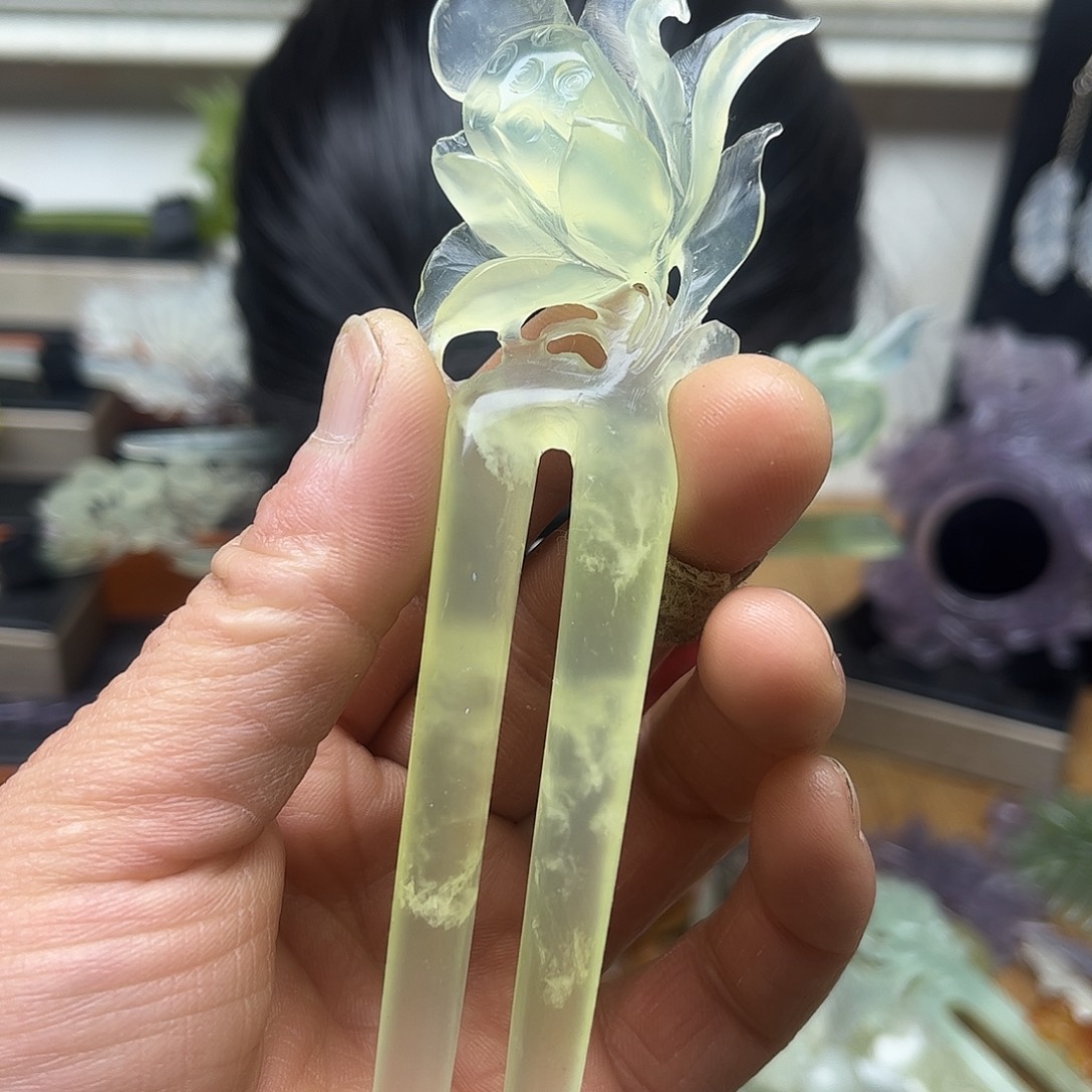 蛇纹石玉未镶嵌天然岫玉