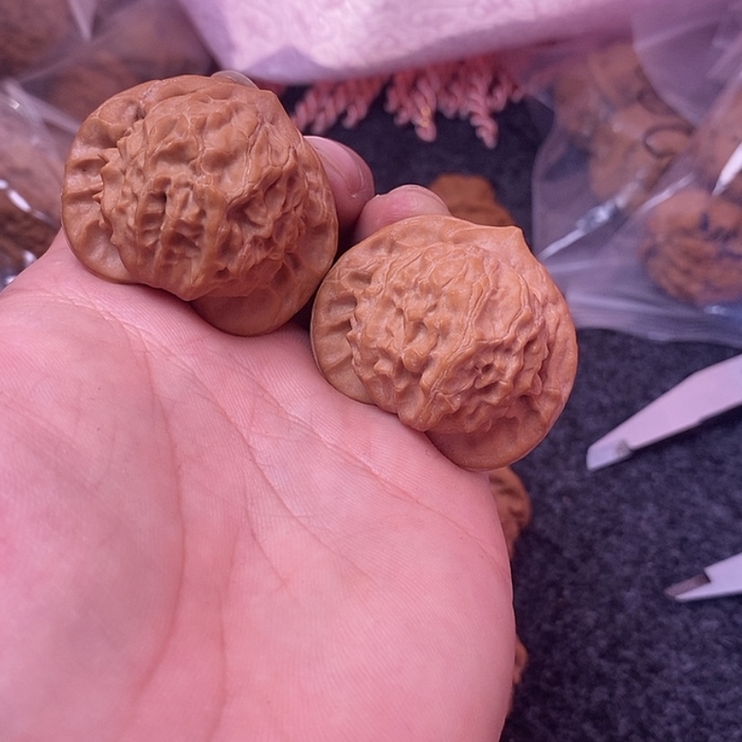 【闪购商品】文玩核桃吊坠42大耳朵图图全品