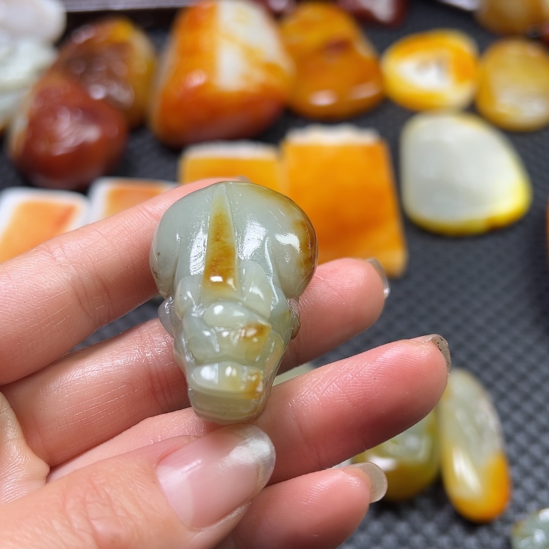 和田玉挂件未镶嵌