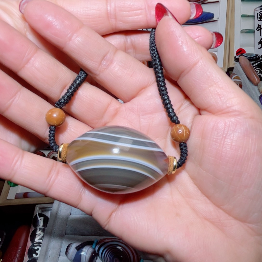 玛瑙/玉髓颈饰未镶嵌逗**始