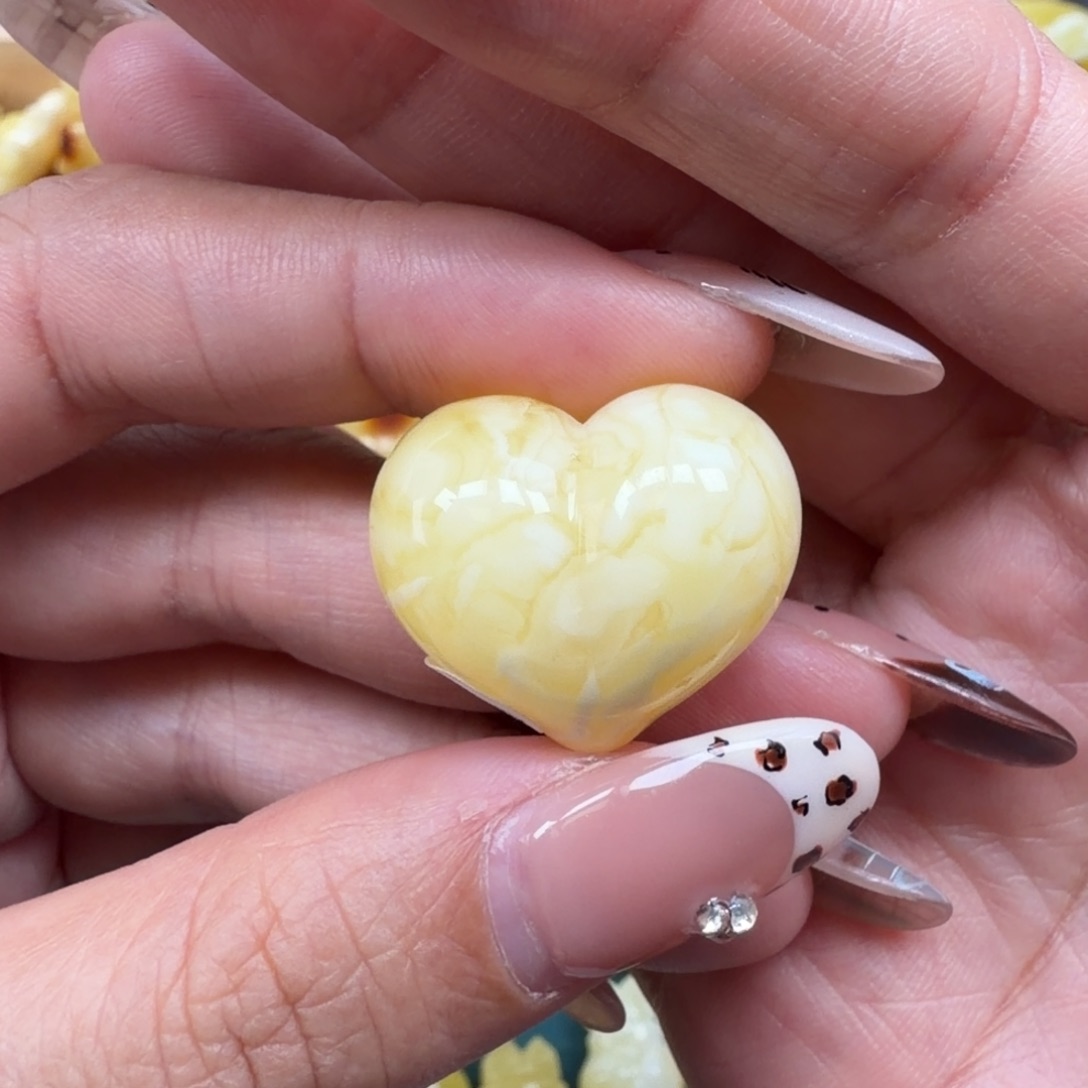 琥珀未镶嵌裸石蜜蜡