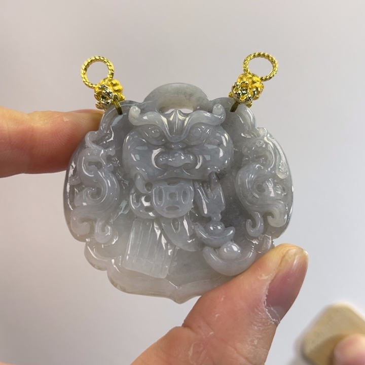 翡翠吊坠(赠链)未镶嵌代编织