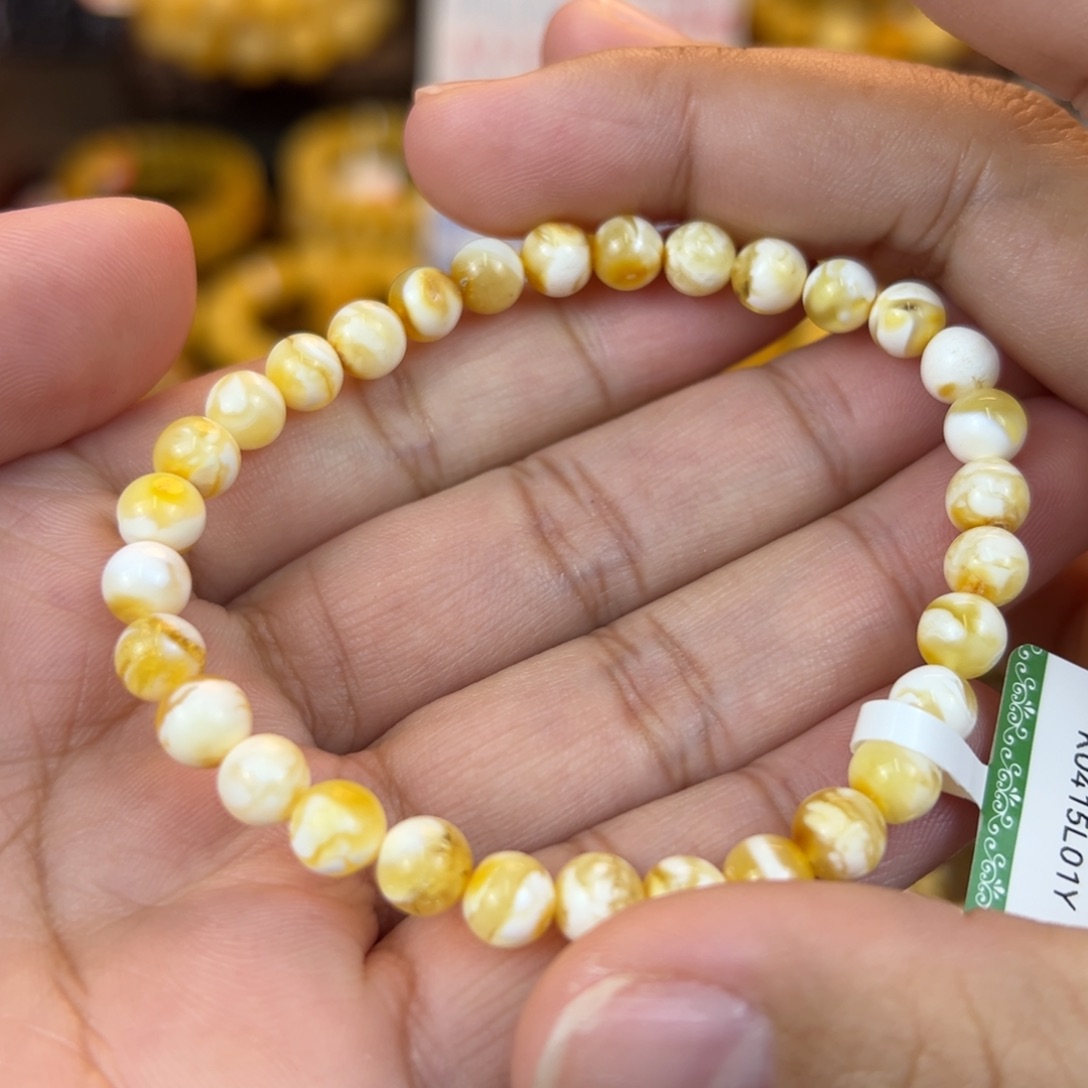 琥珀裸石未镶嵌jjhhhhgvbnnm