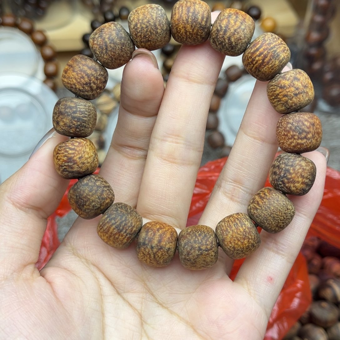 ****芦贡木印尼12/13龙鳞粗抛