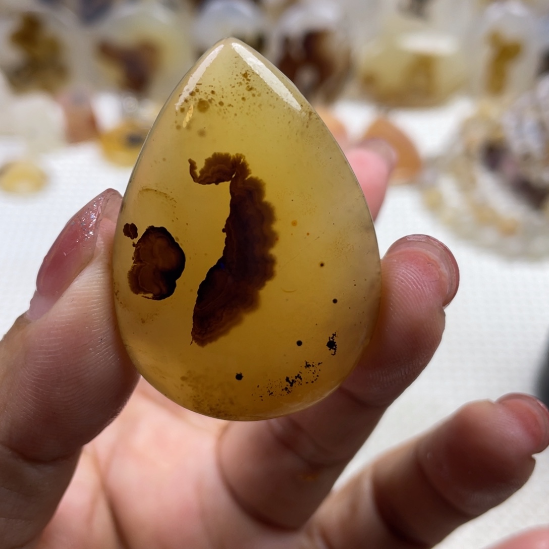 玛瑙/玉髓未镶嵌颈饰