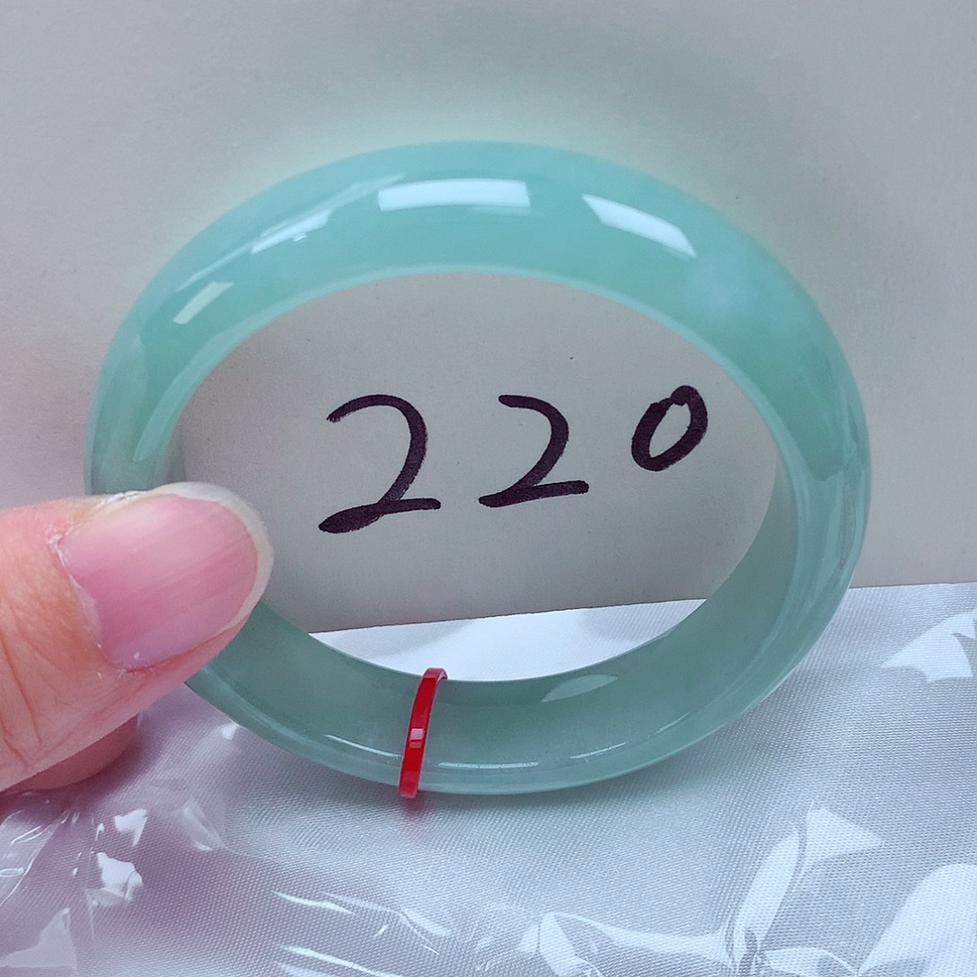 翡翠未镶嵌手镯翡翠