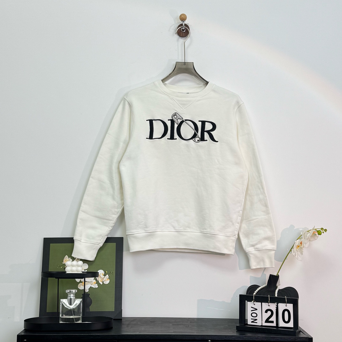 99新 DIOR/迪奥 别针刺绣logo卫衣 XS码 