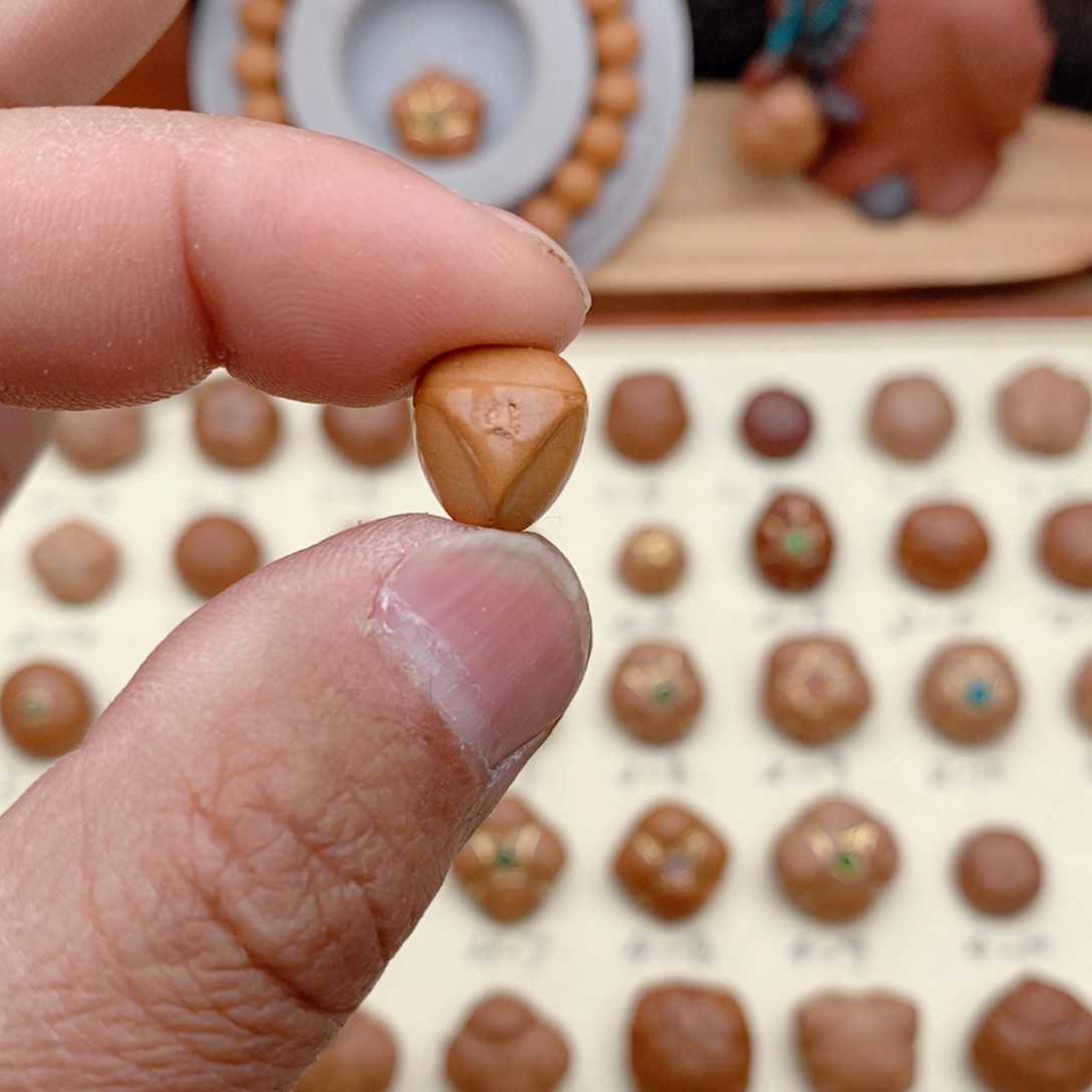 龙眼菩提吊坠诸**郎龙眼