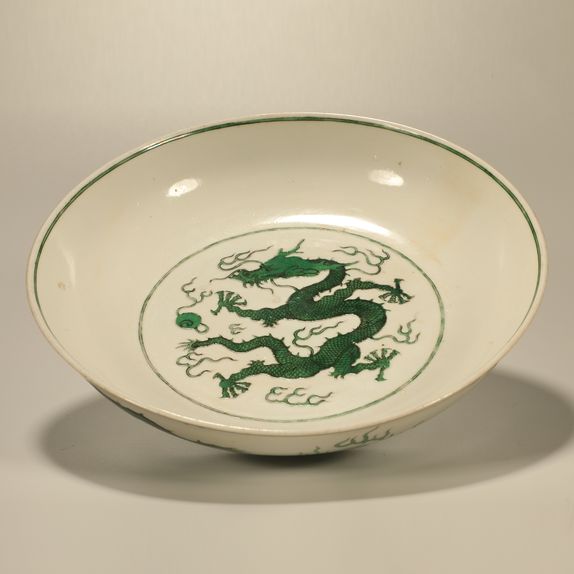 清光绪 绿龙纹盘 【古董拍卖】
