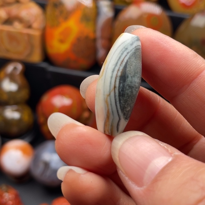 玛瑙/玉髓未镶嵌颈饰