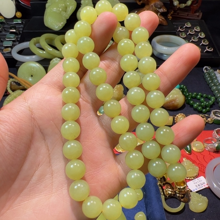 和田玉（黄玉）颈饰未镶嵌