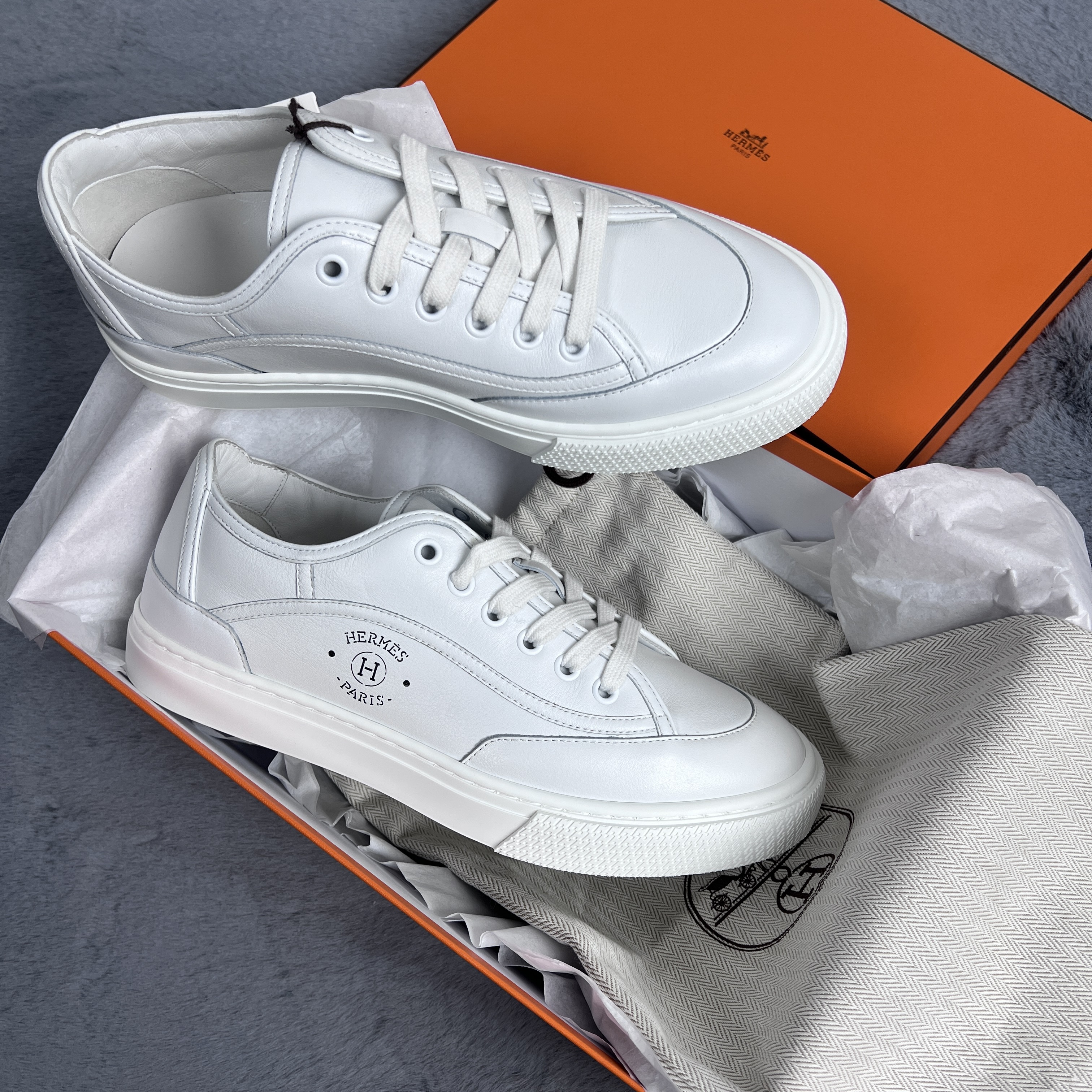 未使用 Hermes/爱马仕 38码！爱马仕get低帮帆布鞋白色皮鞋真皮