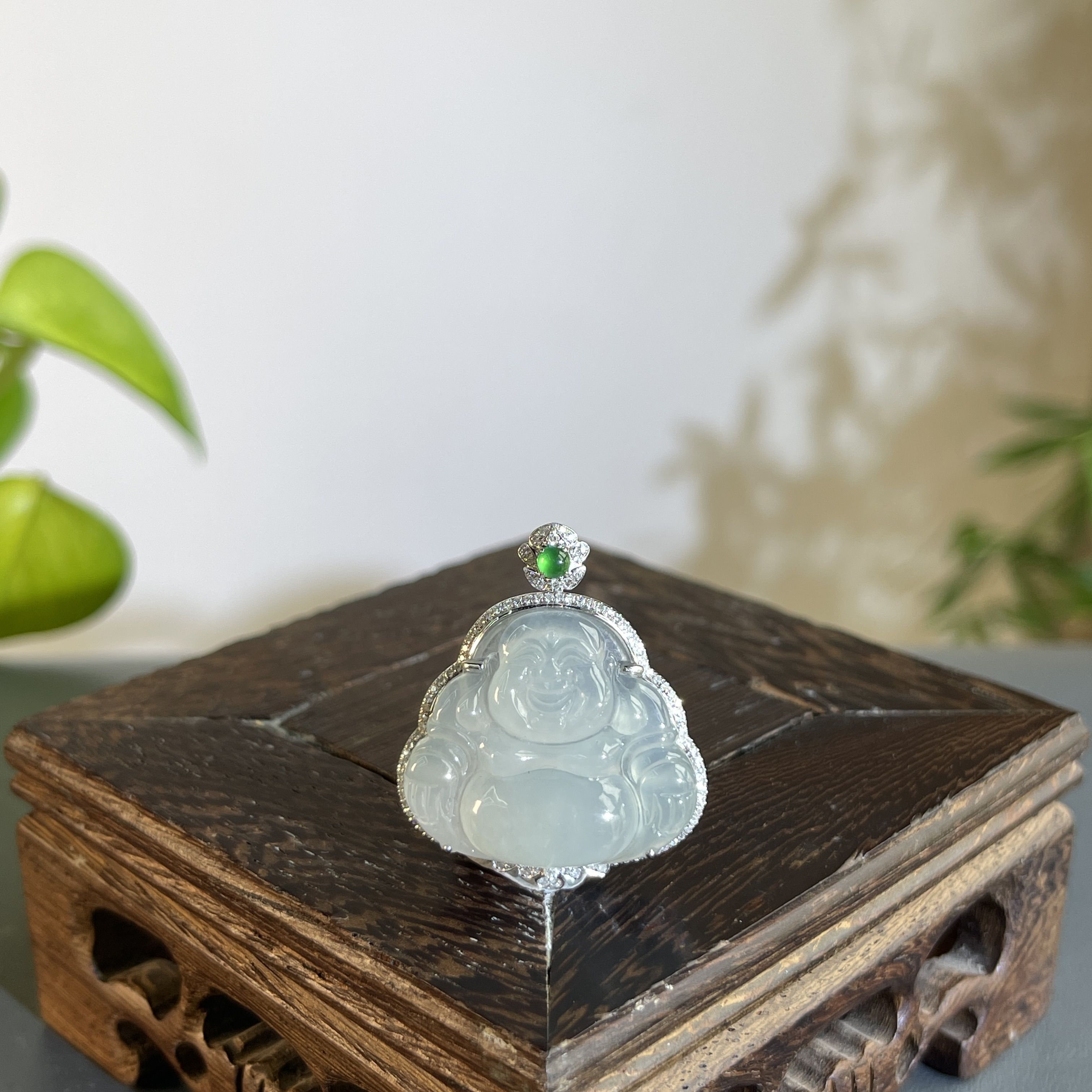 JTW17-158  天然缅甸A货翡翠  18K含钻镶嵌佛公