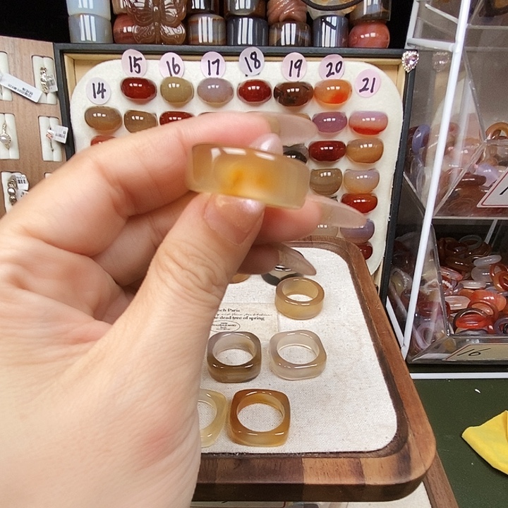 ****了玛瑙/玉髓未镶嵌戒指