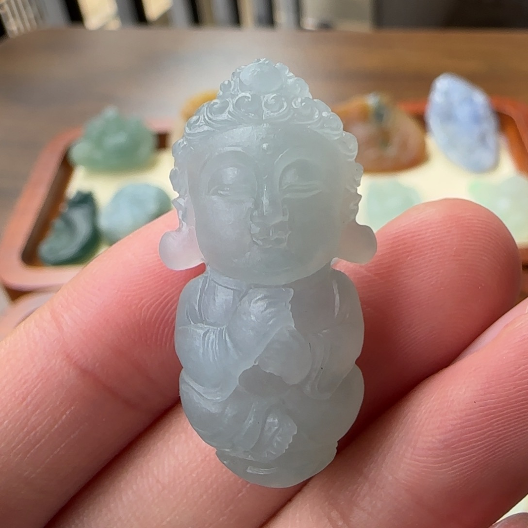 定制翡翠未镶嵌佛