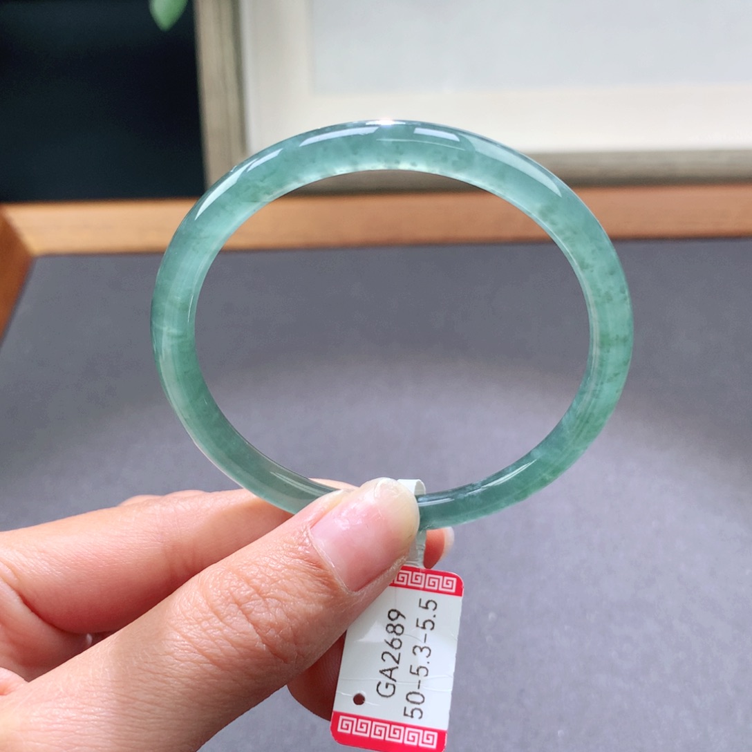 翡翠手镯未镶嵌天然翡翠手镯叮当镯