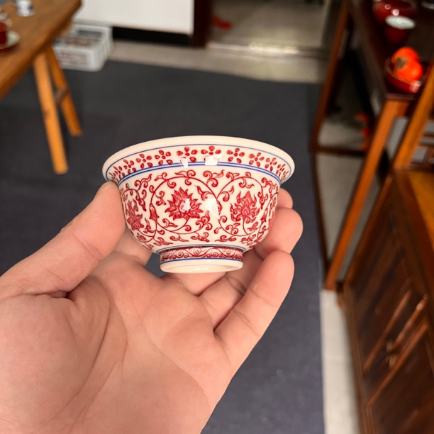 景德镇陶瓷全红釉里红中号压手、满容100毫升