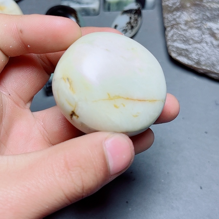 和田玉未镶嵌珠宝奇石