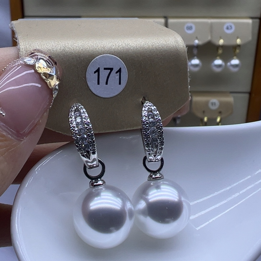 淡水珍珠未镶嵌耳饰