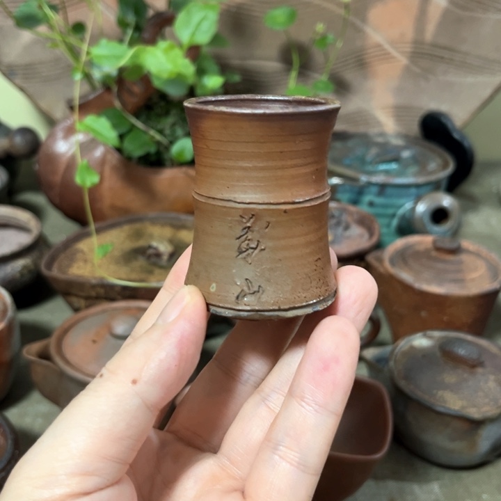 瓷片备前。         盖置