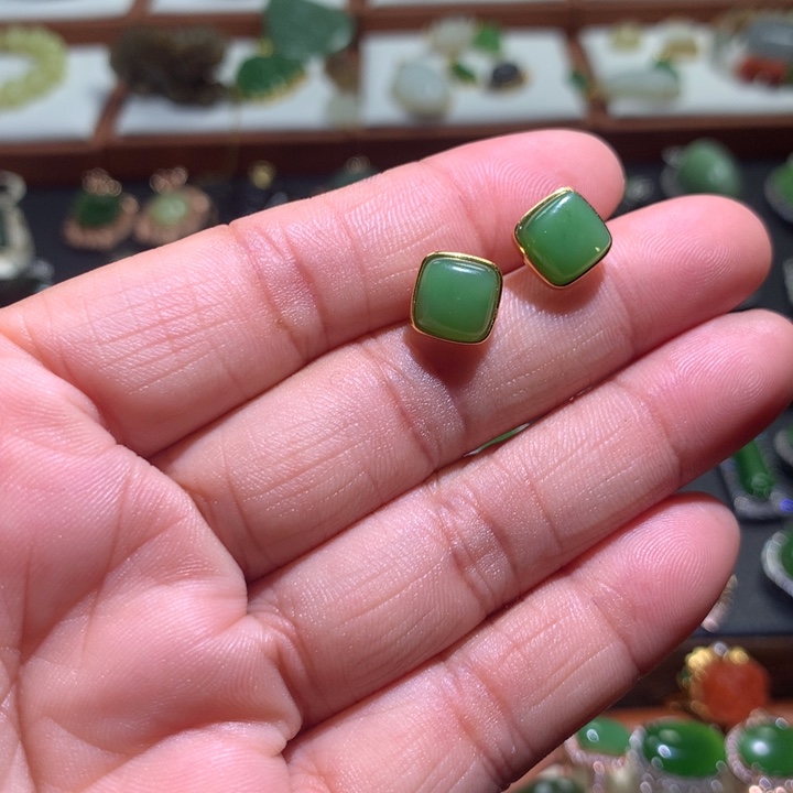 和田玉耳钉银S925镶嵌