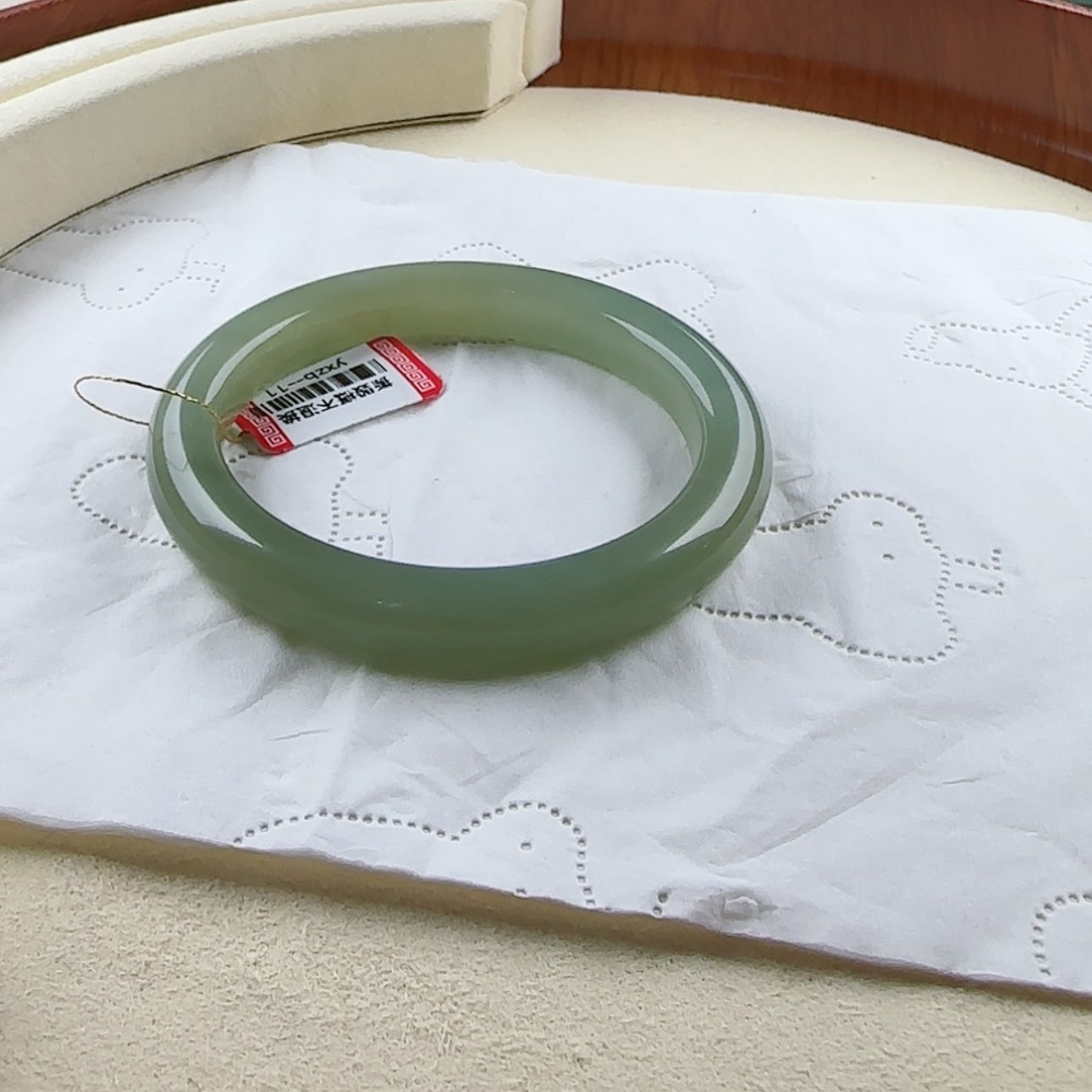 【闪购商品】和田玉手镯未镶嵌