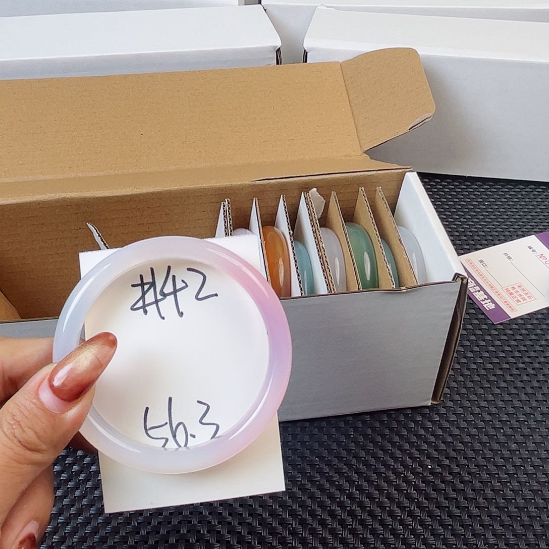 玛瑙/玉髓手镯未镶嵌42