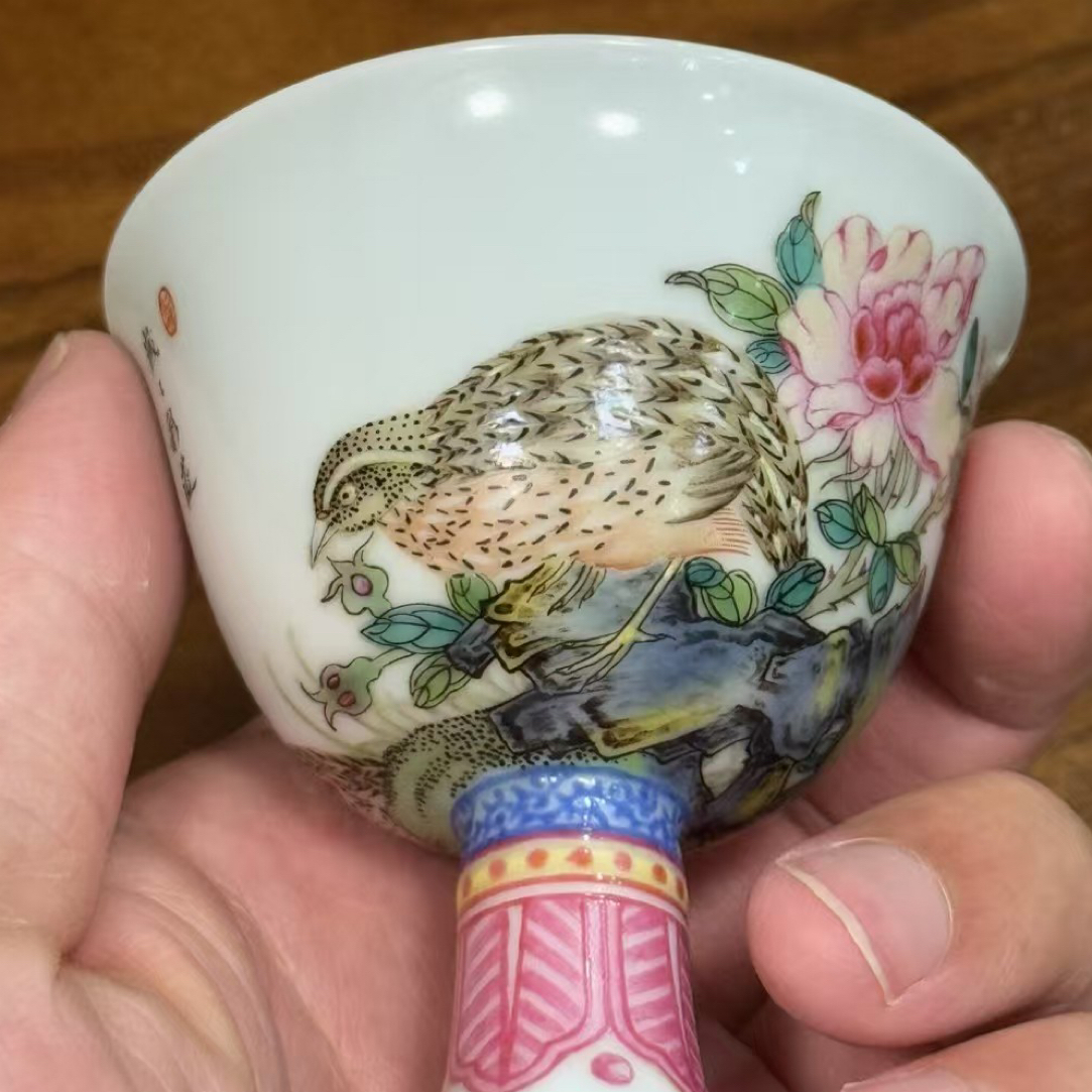 粉彩花鸟花鸟高足杯
