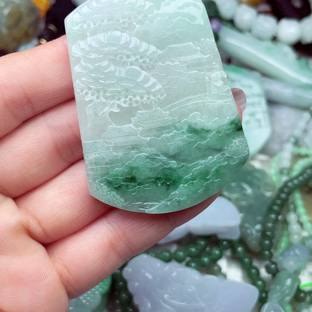 翡翠未镶嵌颈饰翡翠