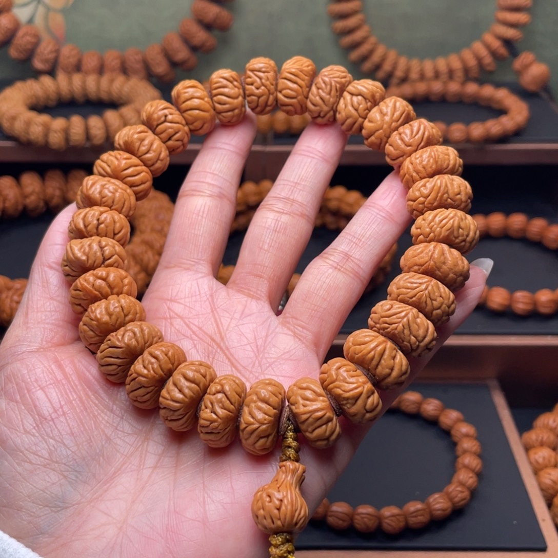 手串桃核16祥云纹