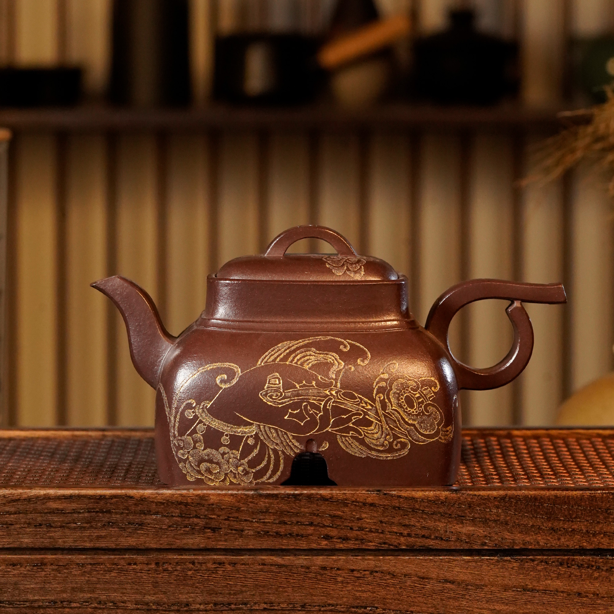 SC-030  沈辰  宜兴手工紫砂   四方桥鼎     玉林刻