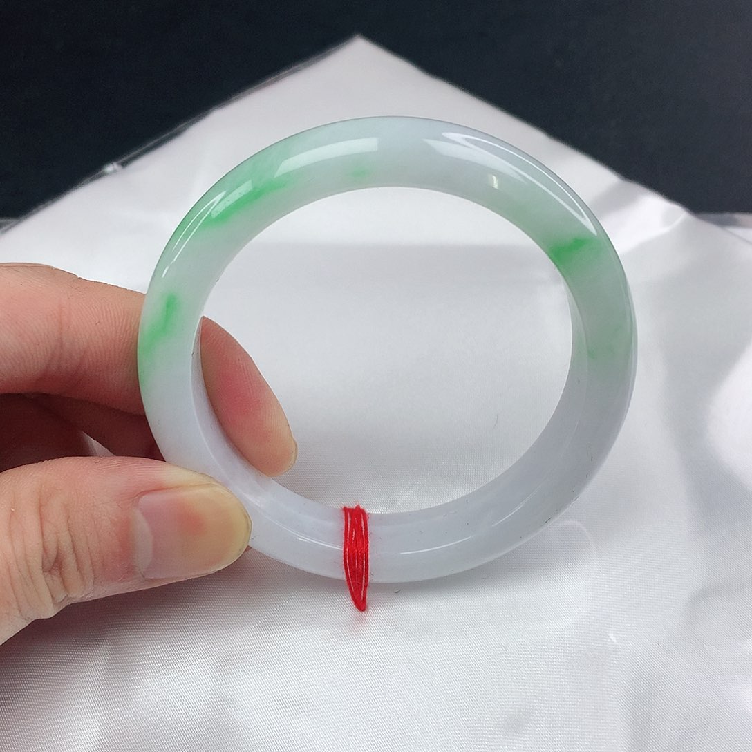 翡翠未镶嵌手镯圈53。5809