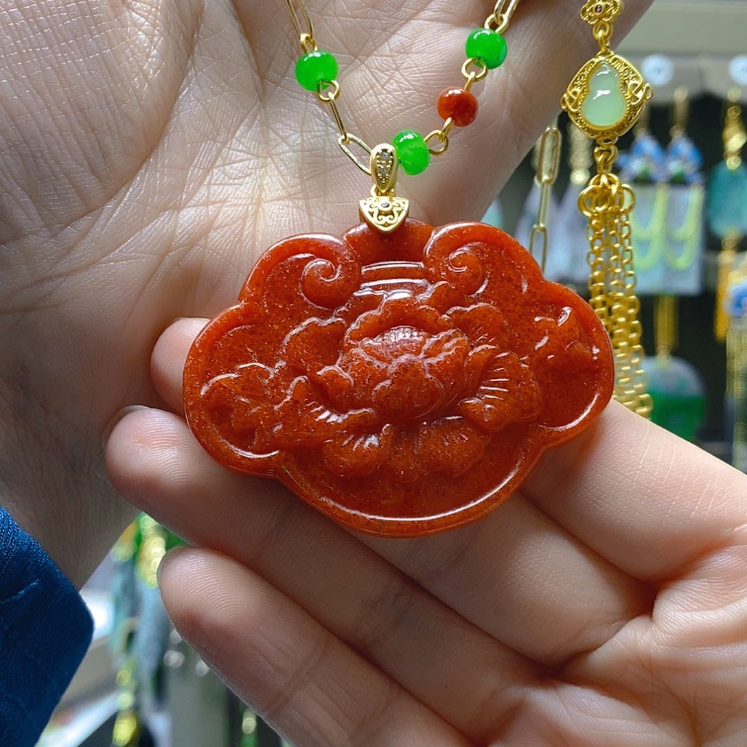 颈饰未镶嵌翡翠翡翠