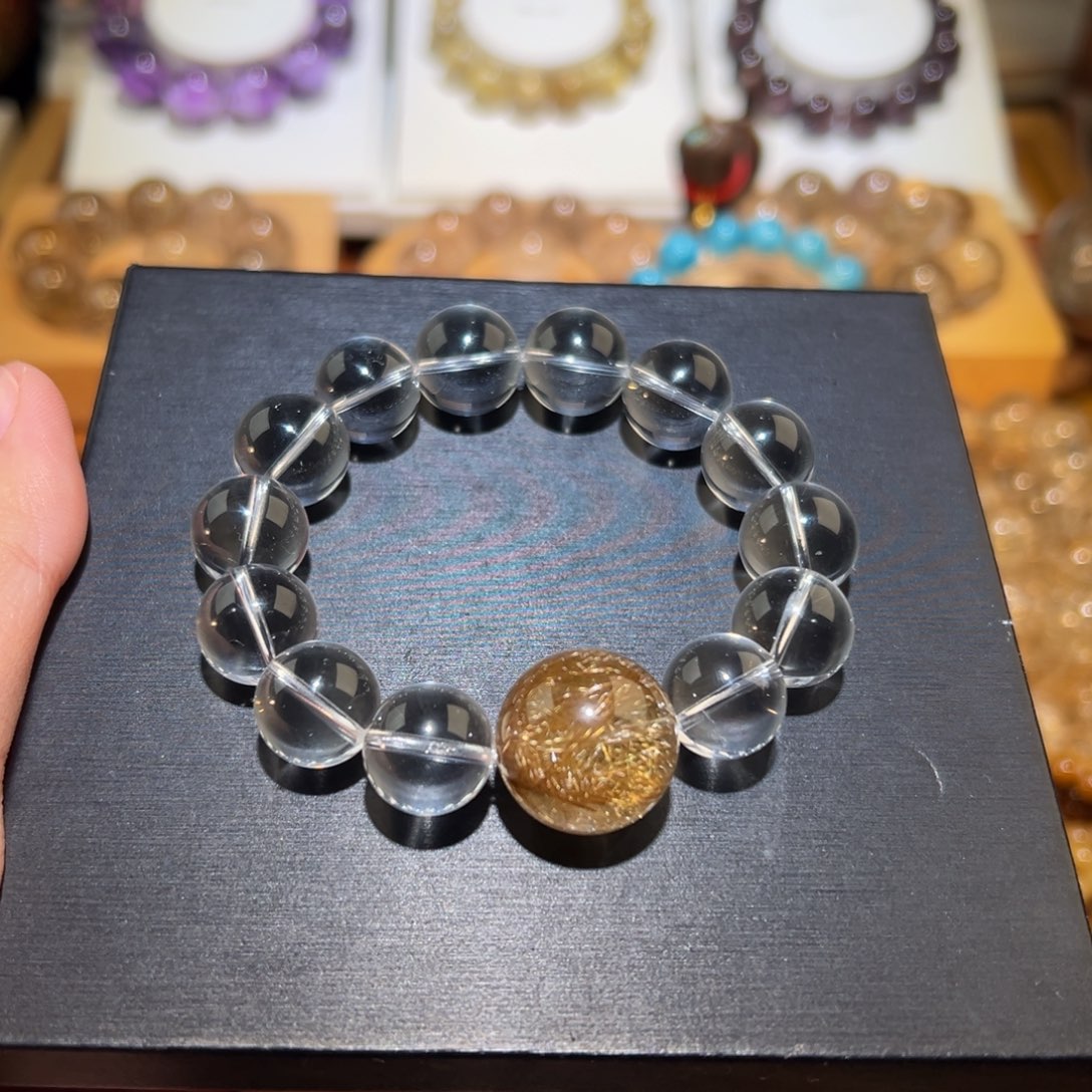 水晶手串未镶嵌阿*吖手串